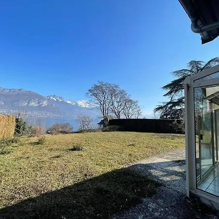 Semesterbostad La Roseliere Sud, Vue & Jardin